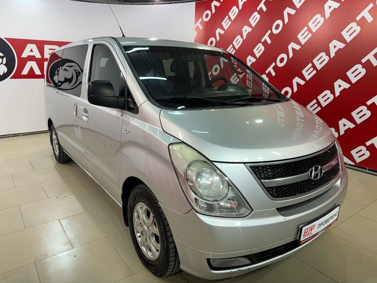 Hyundai H-1