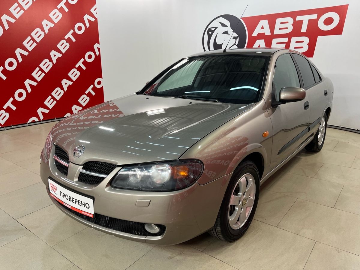 Nissan Almera