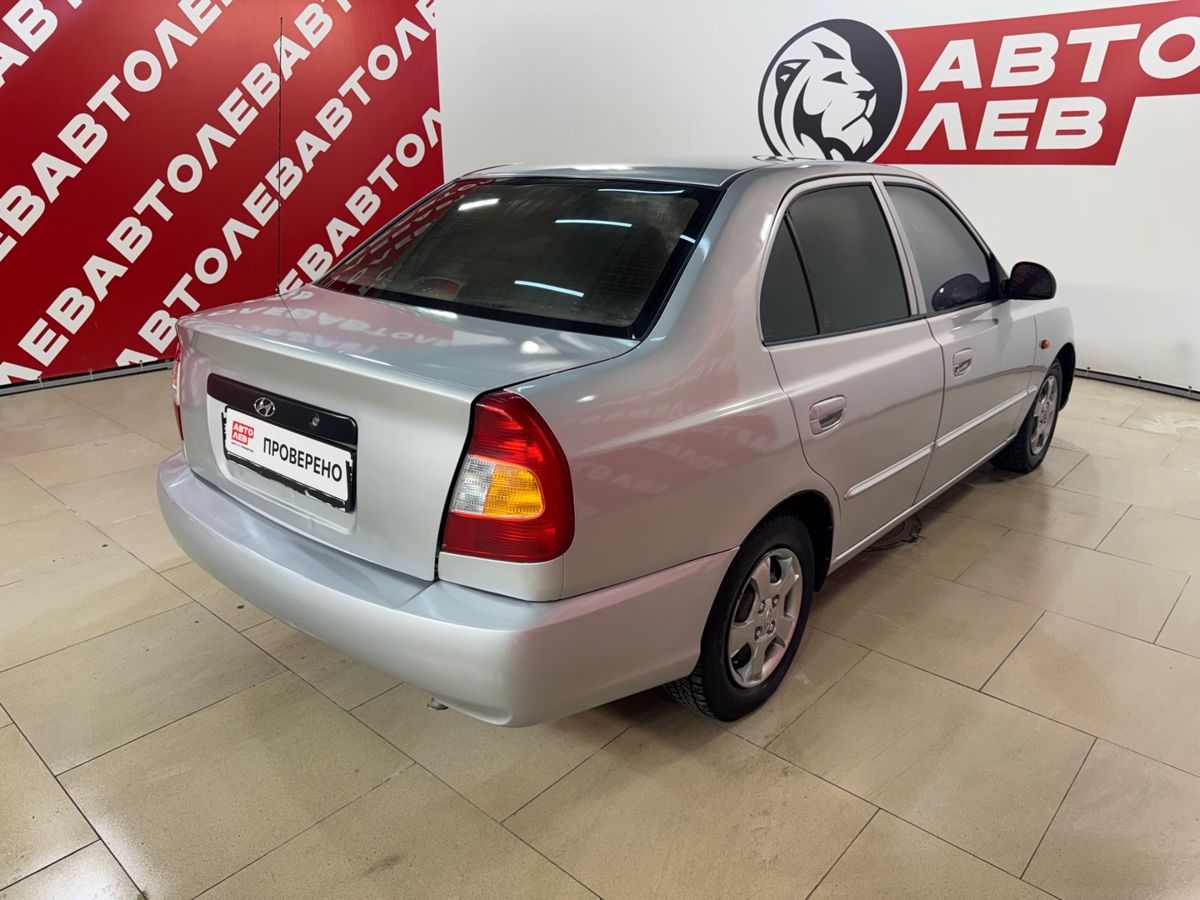 Hyundai Accent