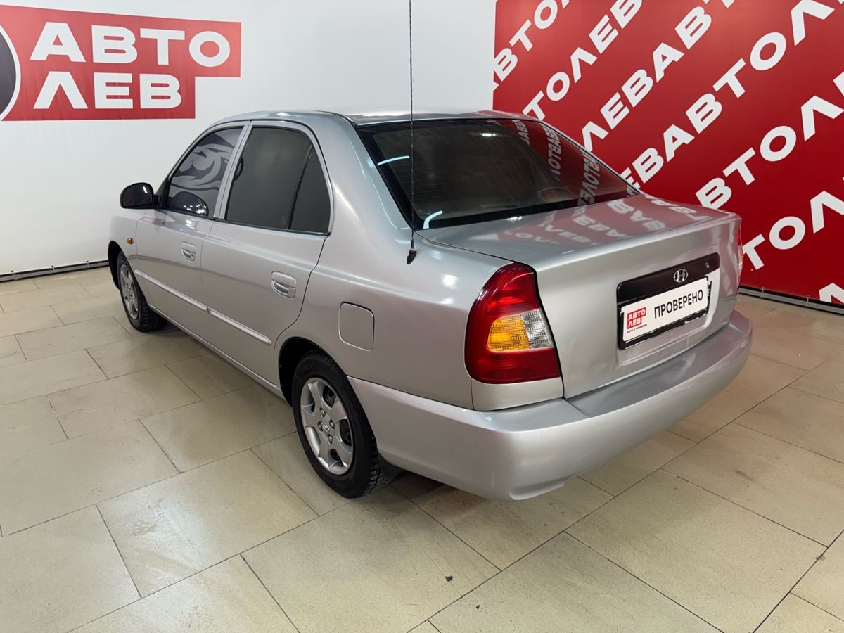 Hyundai Accent