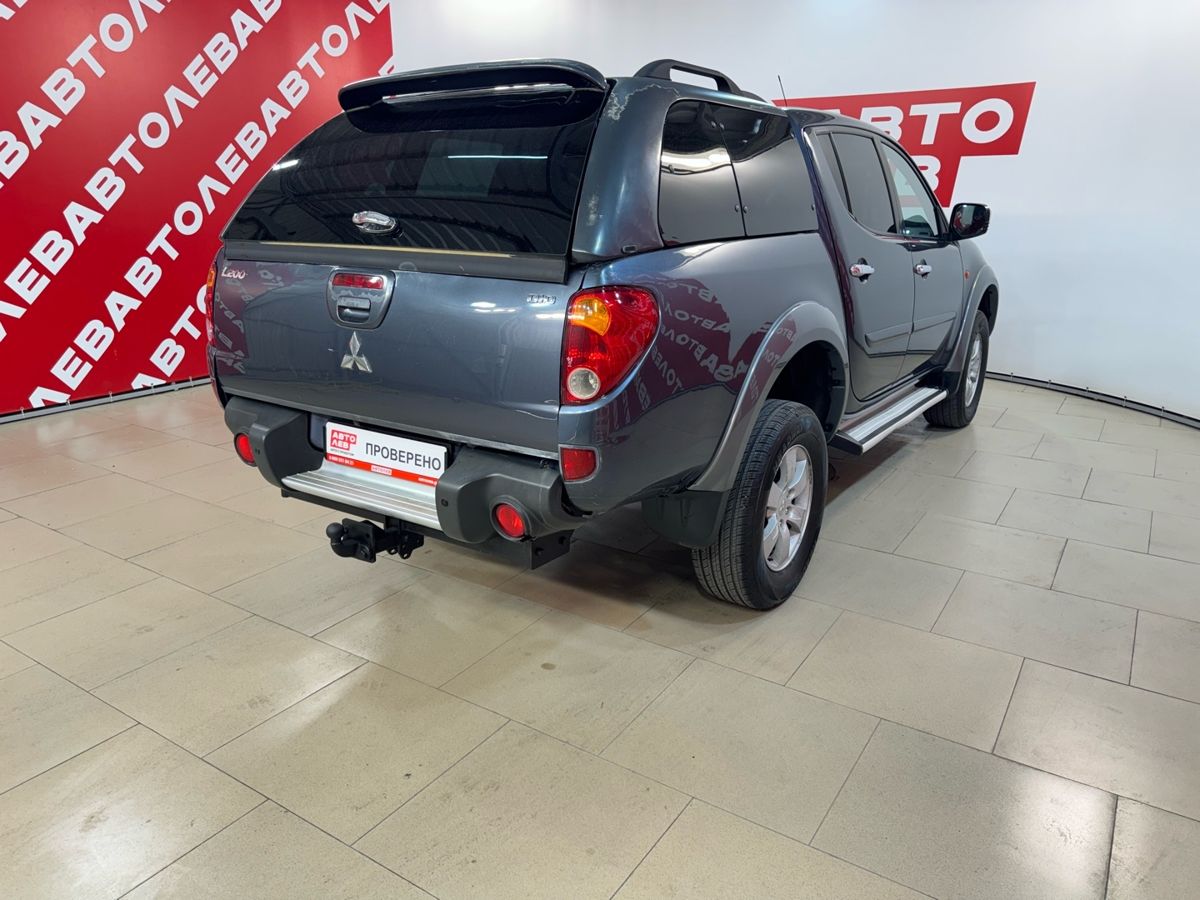 Mitsubishi L200