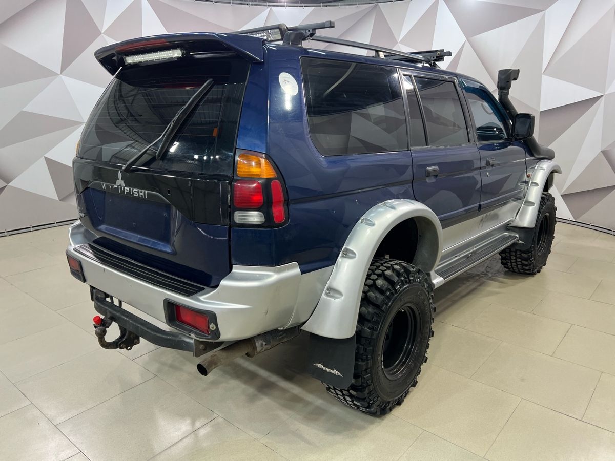 Mitsubishi Pajero Sport