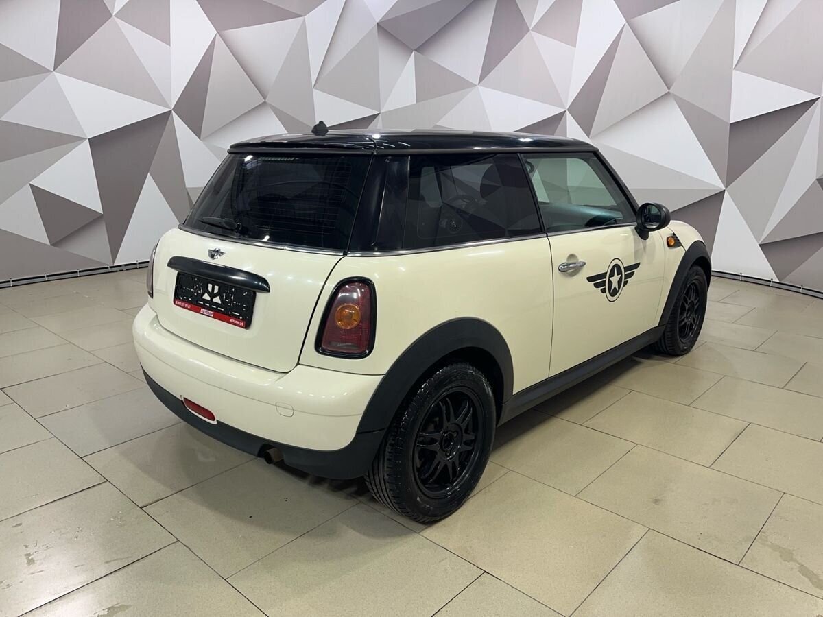 Mini Hatch