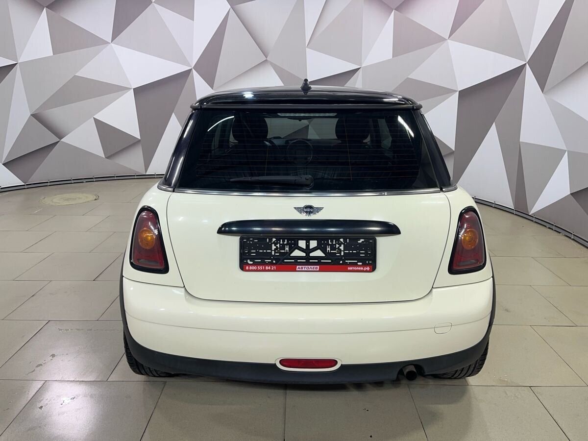 Mini Hatch